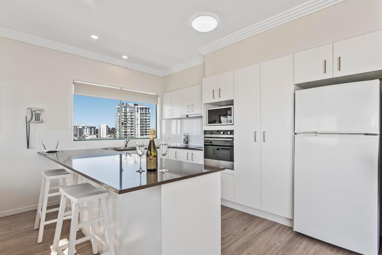 Sunshine Towers Boutique Apartments マルーチードール エクステリア 写真